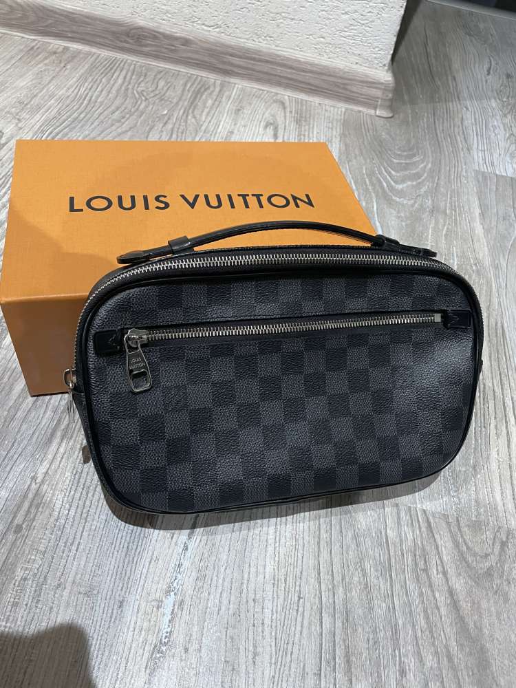 Louis Vuitton Ambler