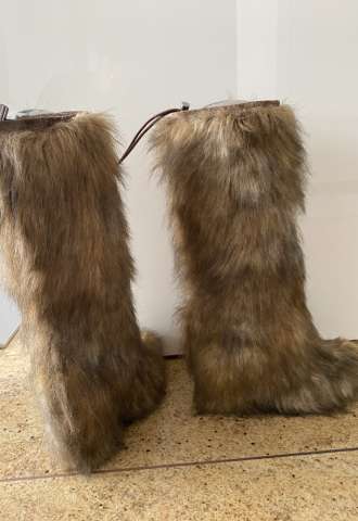 https://vipluxury.sk/Prada winter fur boots
