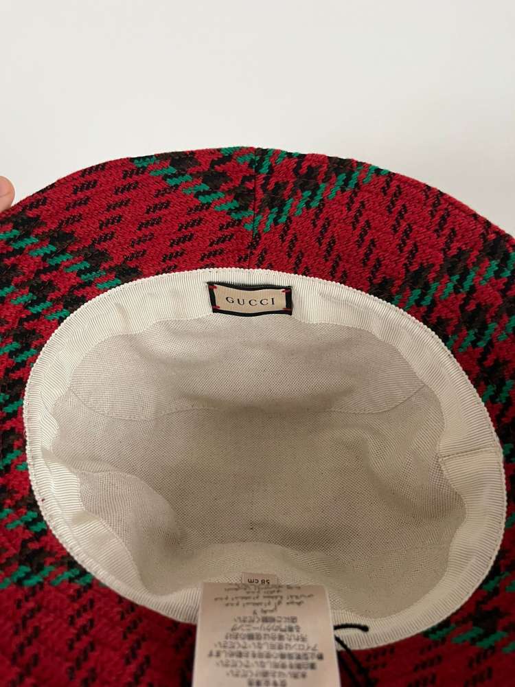 Gucci zimny klobuk cerveny