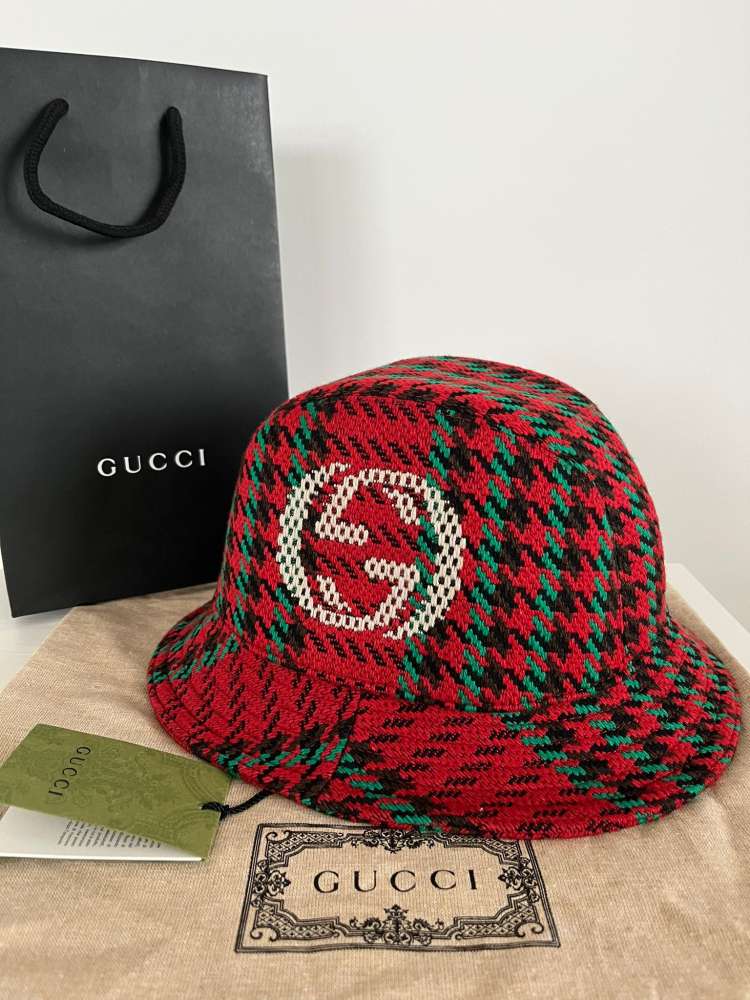 Gucci zimny klobuk cerveny