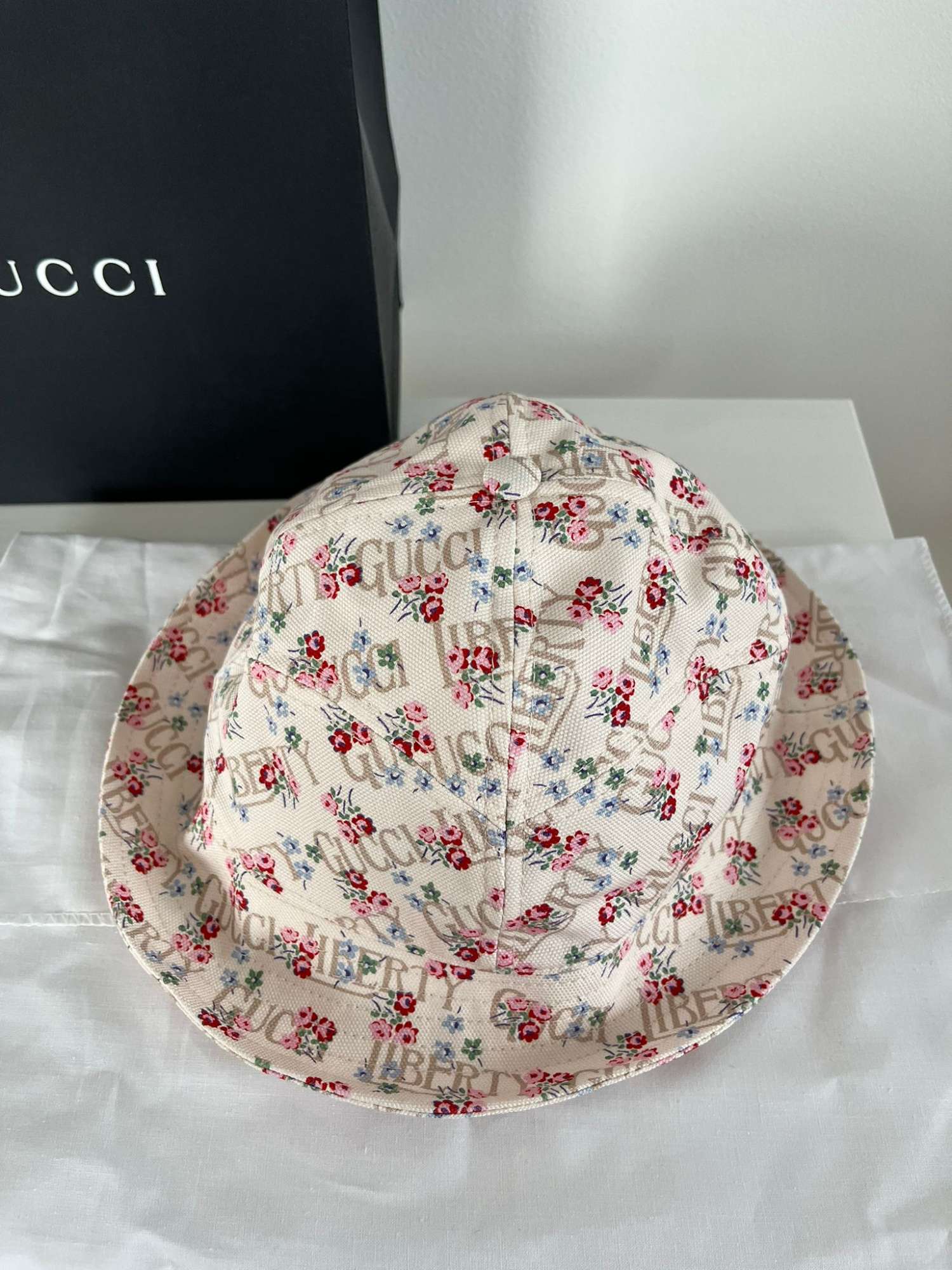 Gucci Liberty klobuk