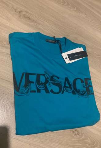 https://vipluxury.sk/Versace tričko