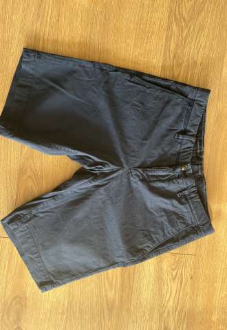 https://vipluxury.sk/Moncler shorts XS