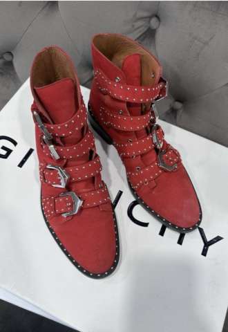https://vipluxury.sk/Givenchy boots
