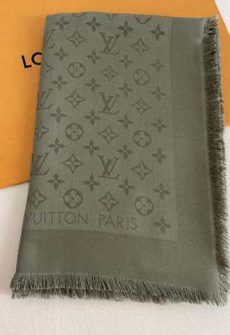 https://vipluxury.sk/Louis Vuitton satka