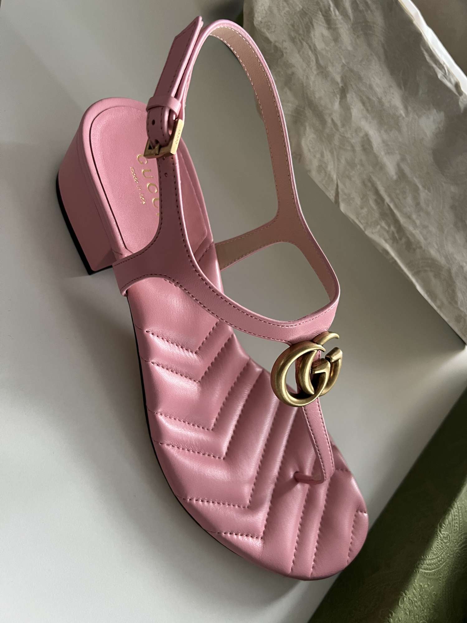Gucci sandalky velkost 39