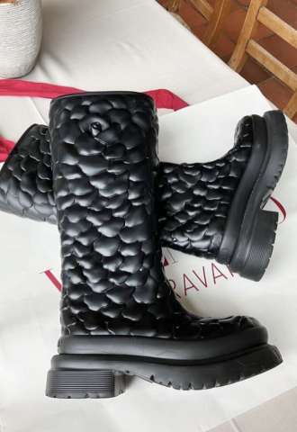 https://vipluxury.sk/Valentino boots
