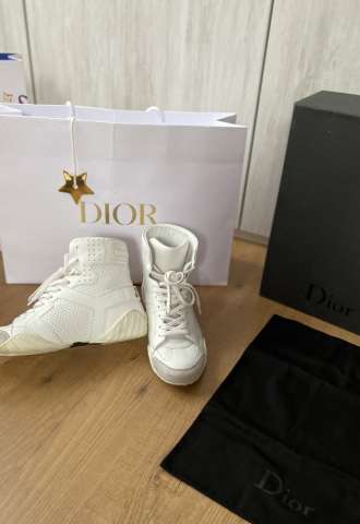 https://vipluxury.sk/Dior kotníčkové kožené boty