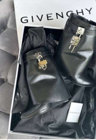 https://vipluxury.sk/Givenchy Shark boots