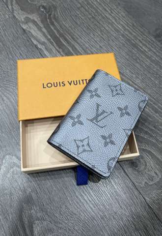 https://vipluxury.sk/Louis Vuitton cardholder limited