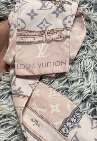 https://vipluxury.sk/Louis Vuitton bandana