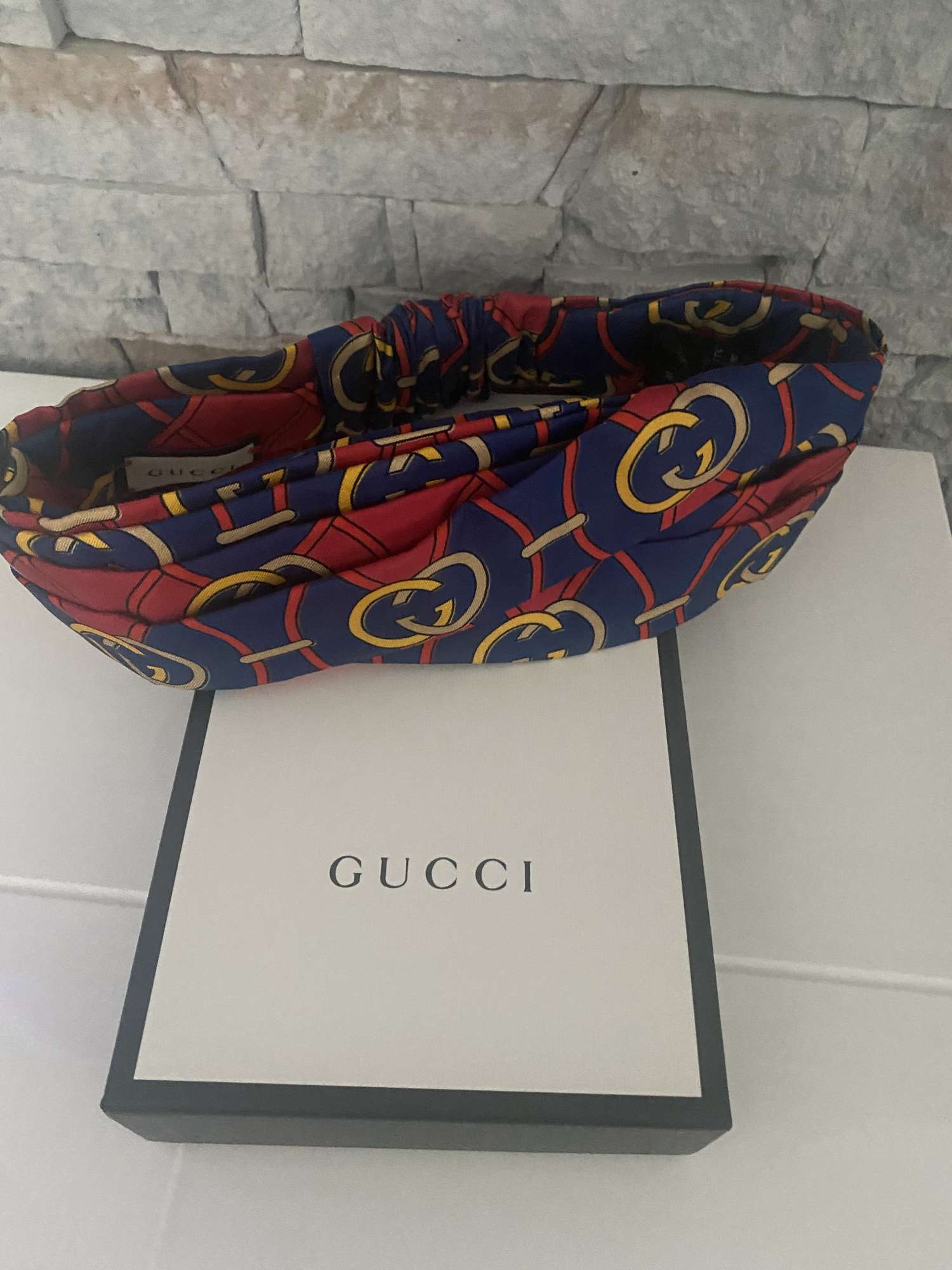 Gucci čelenka