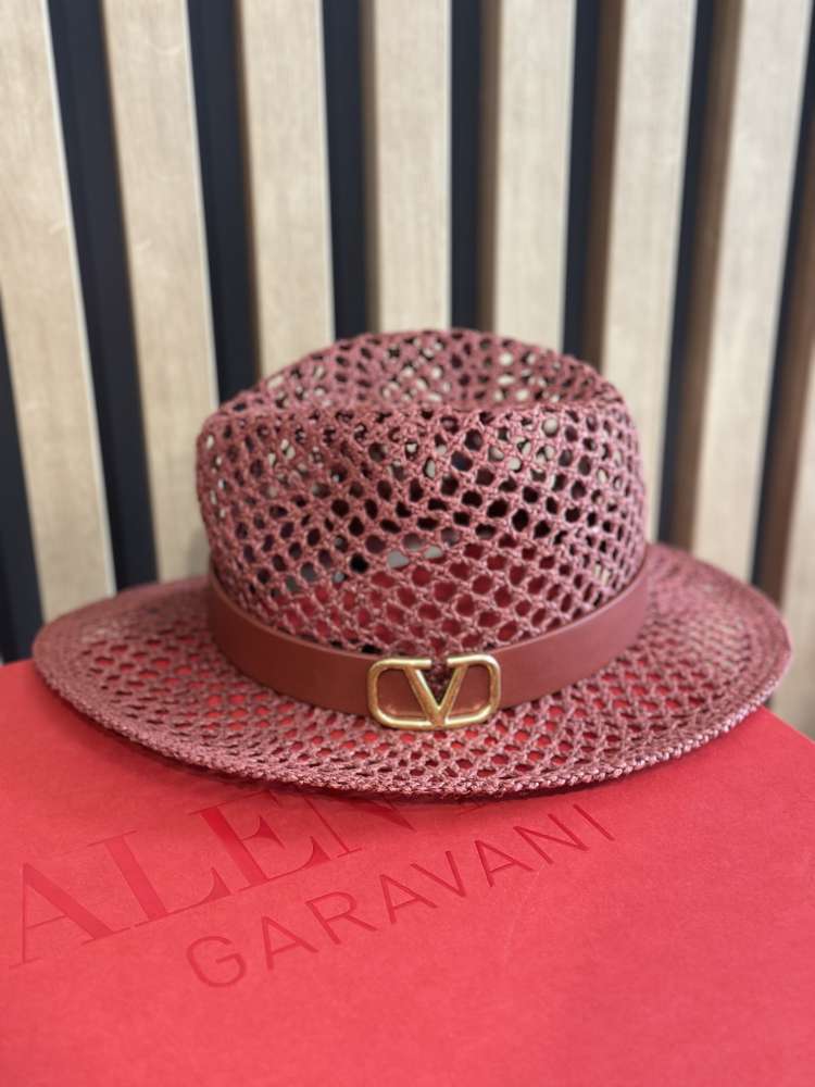 Valentino klobuk
