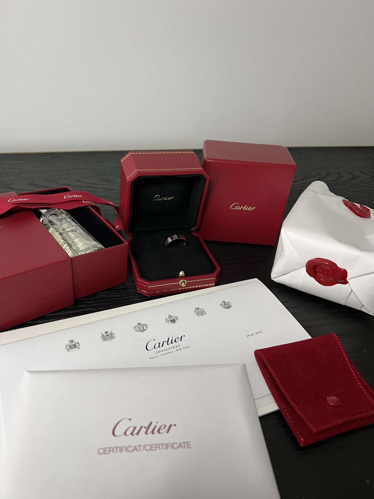 Cartier Love prsteň, hrubšia verzia  biele zlato, veľkosť 53