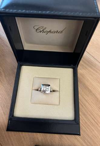 https://vipluxury.sk/Chopard Happy Diamonds prsten