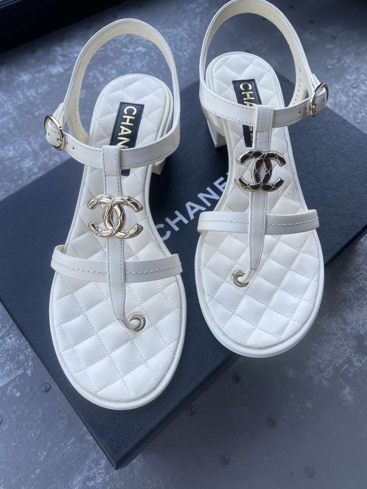 Chanel sandálky kolekcia cruise 2023