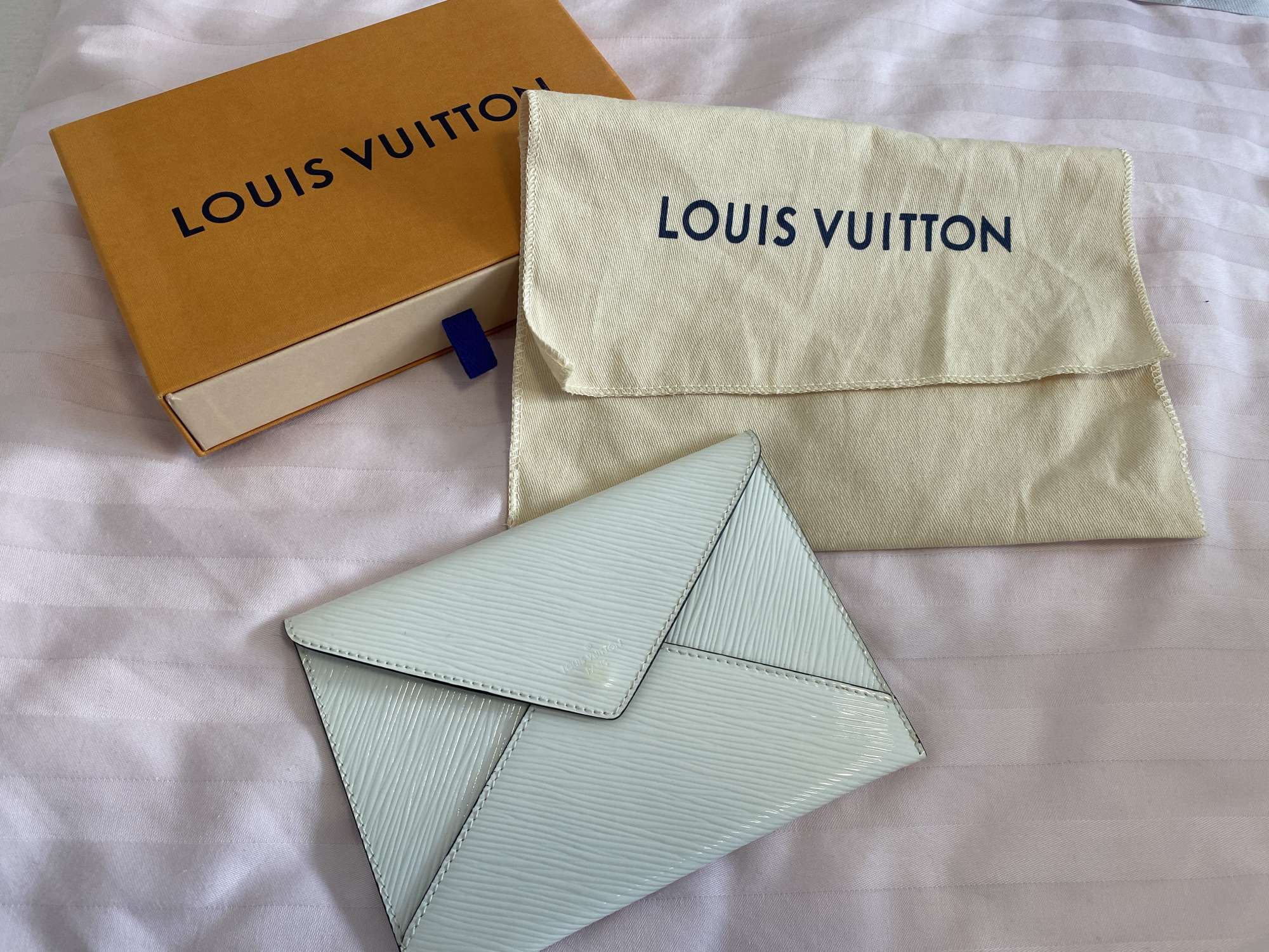 Louis Vuitton Kirigami - VIP LUXURY