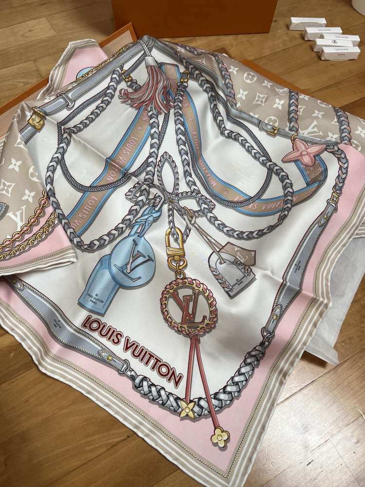 Louis Vuitton šatka Mix And Straps Square 90