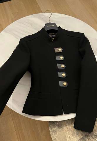 https://vipluxury.sk/Louis Vuitton Leather Tab Officer Jacket