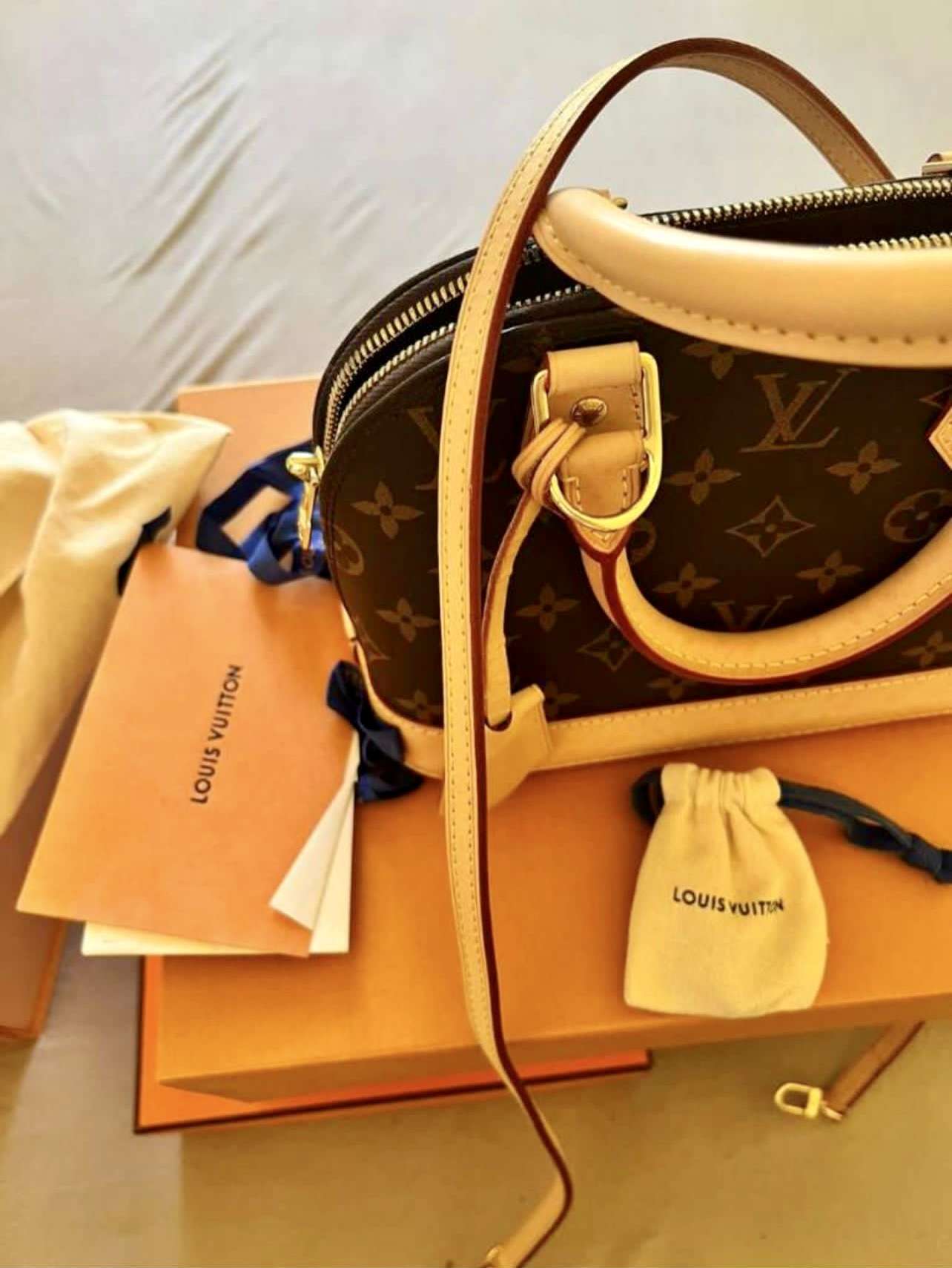 Louis Vuitton Alma BB Monogram