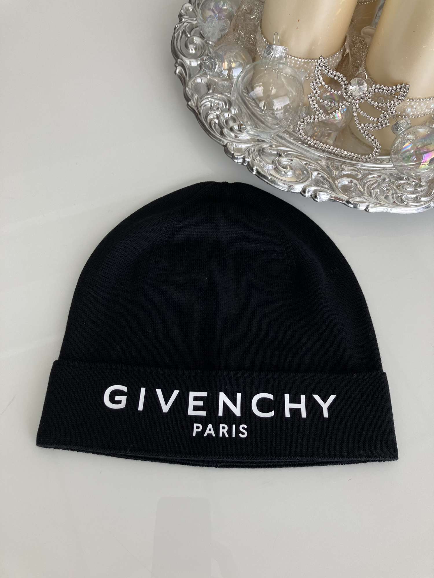 Givenchy ciapka