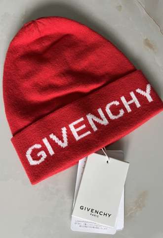 https://vipluxury.sk/Givenchy ciapocka pre dietatko
