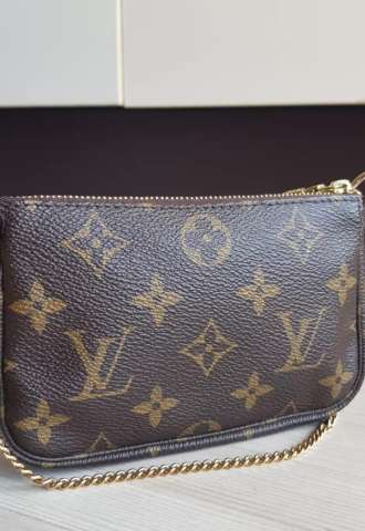 https://vipluxury.sk/Louis Vuitton Mini Pochette accessories monogram