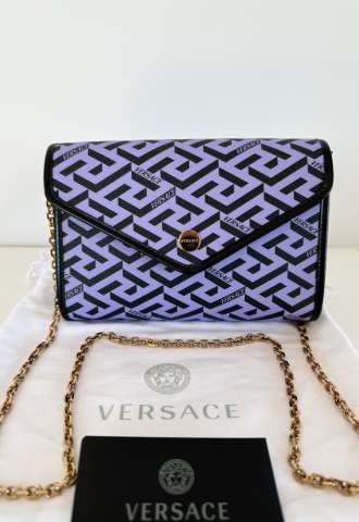 https://vipluxury.sk/Versace fialova shoulder bag
