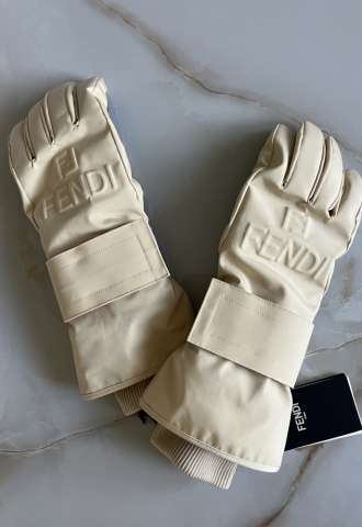 https://vipluxury.sk/Fendi damske lyziarske rukavice