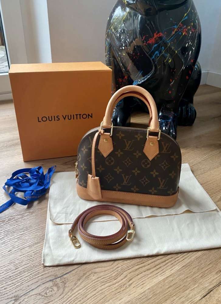 Louis Vuitton Alma BB