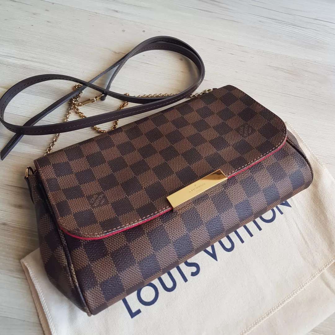 LOUIS VUITTON Monogram Favorite MM 1302819