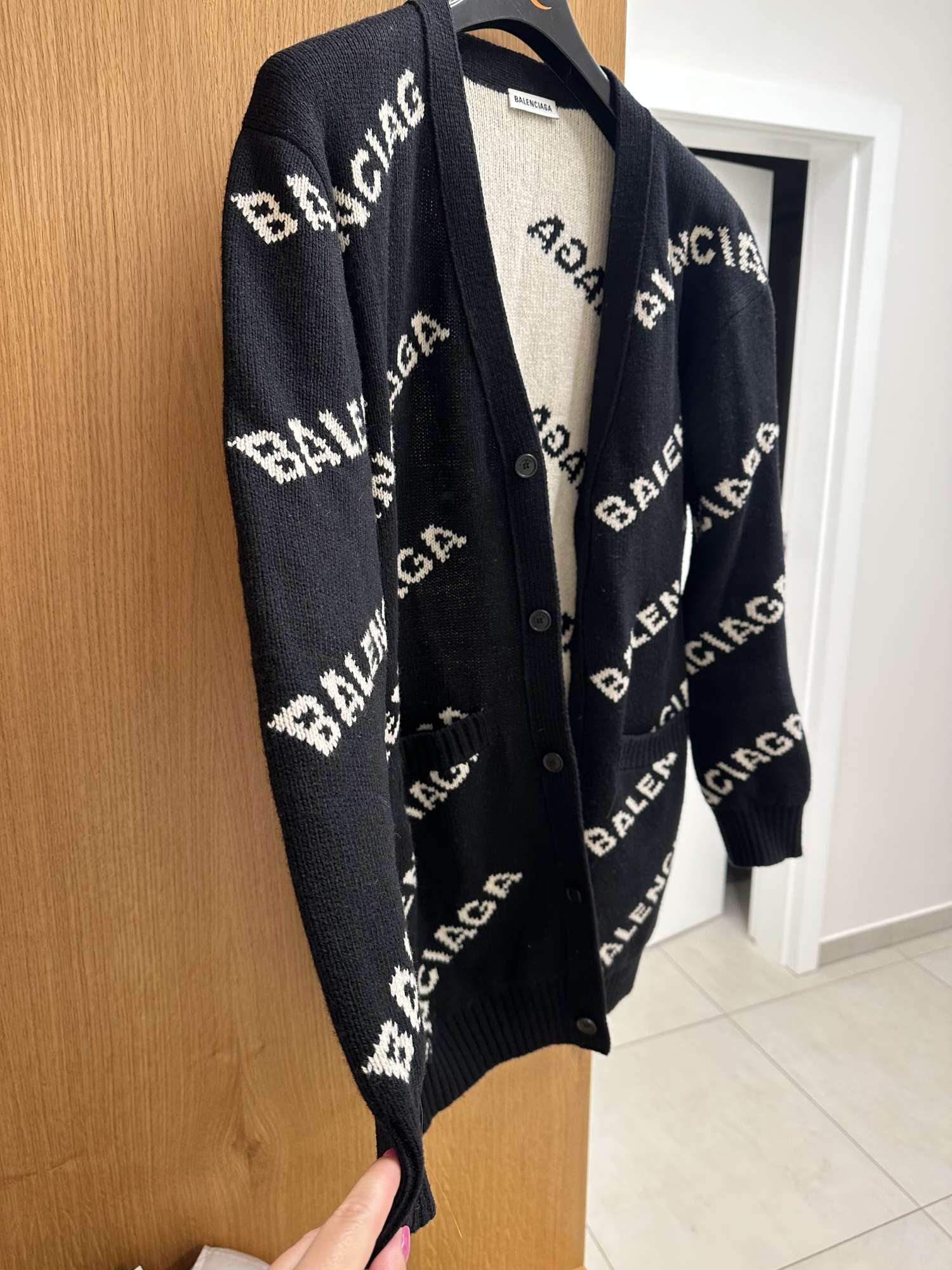 Balenciaga svetr
