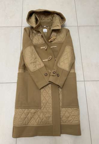 https://vipluxury.sk/Burberry coat M/L