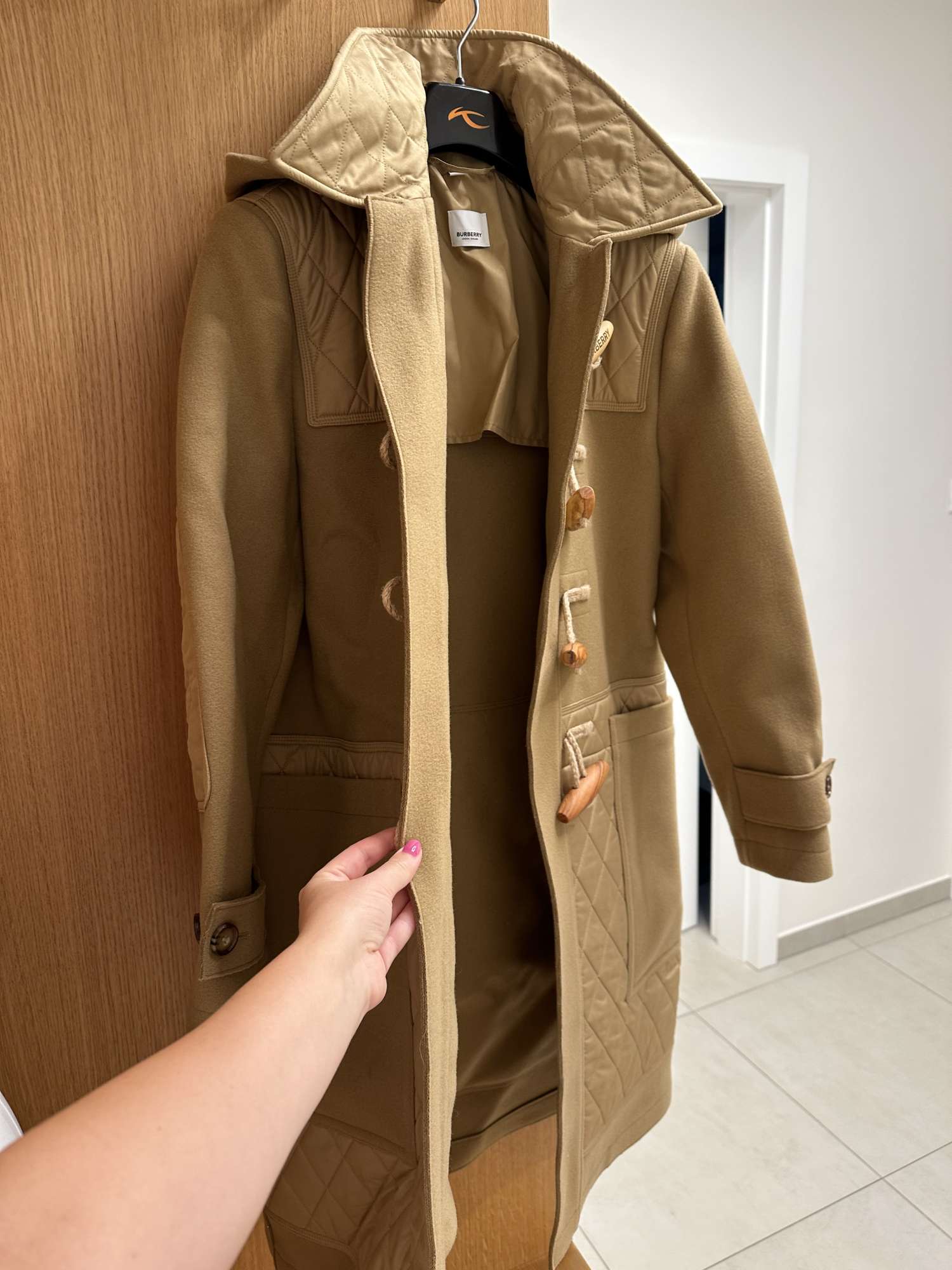 Burberry coat M/L