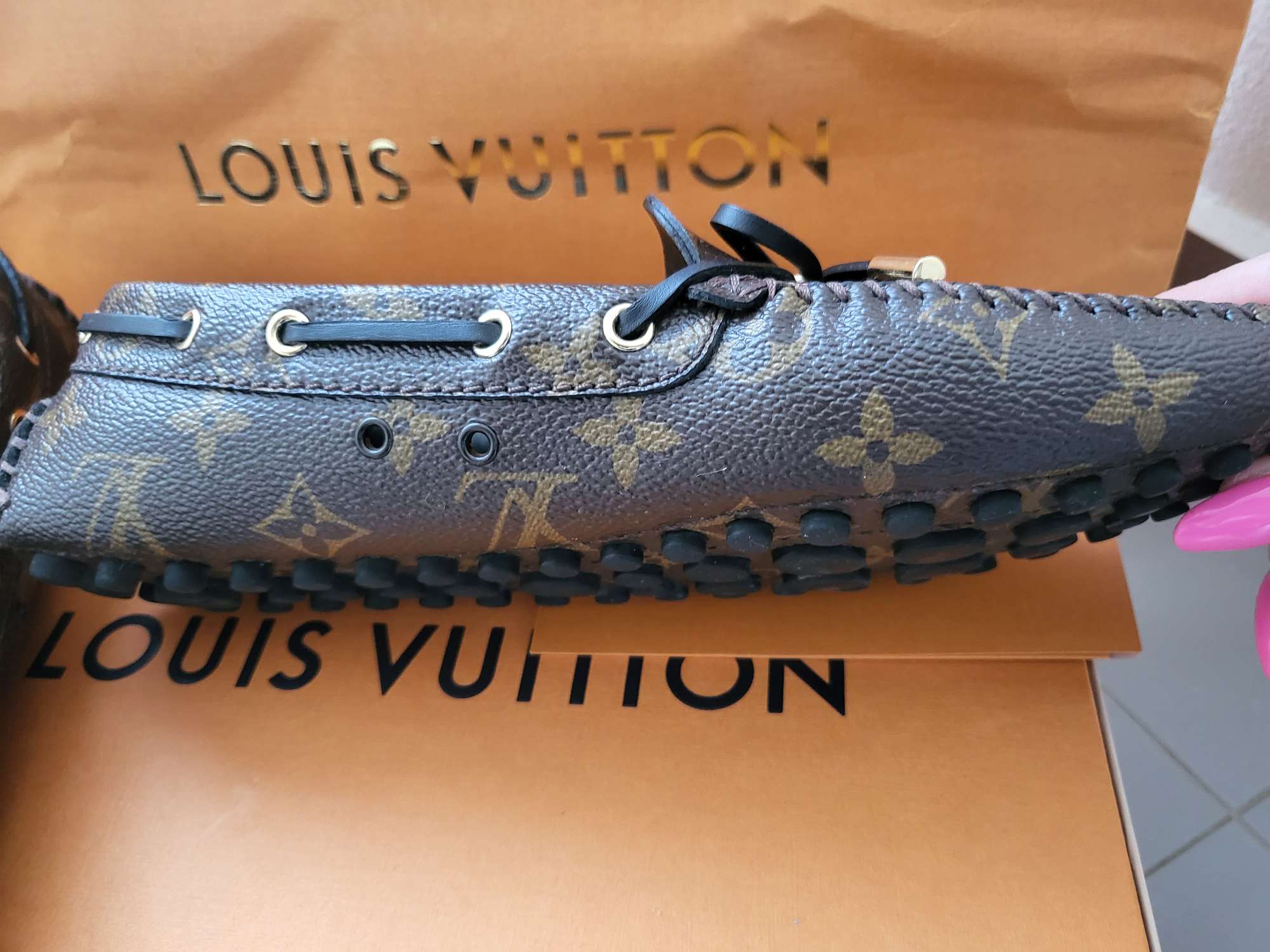 Louis Vuitton mokasiny