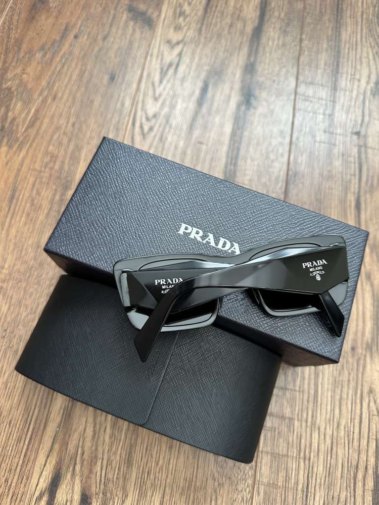 Prada okuliare