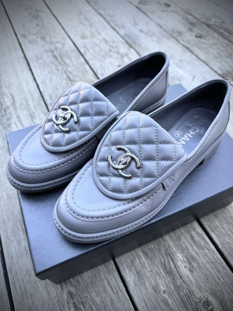 Chanel loafer