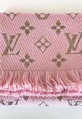 https://vipluxury.sk/Louis Vuitton šál