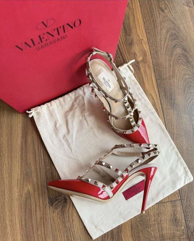 Valentino sandalky