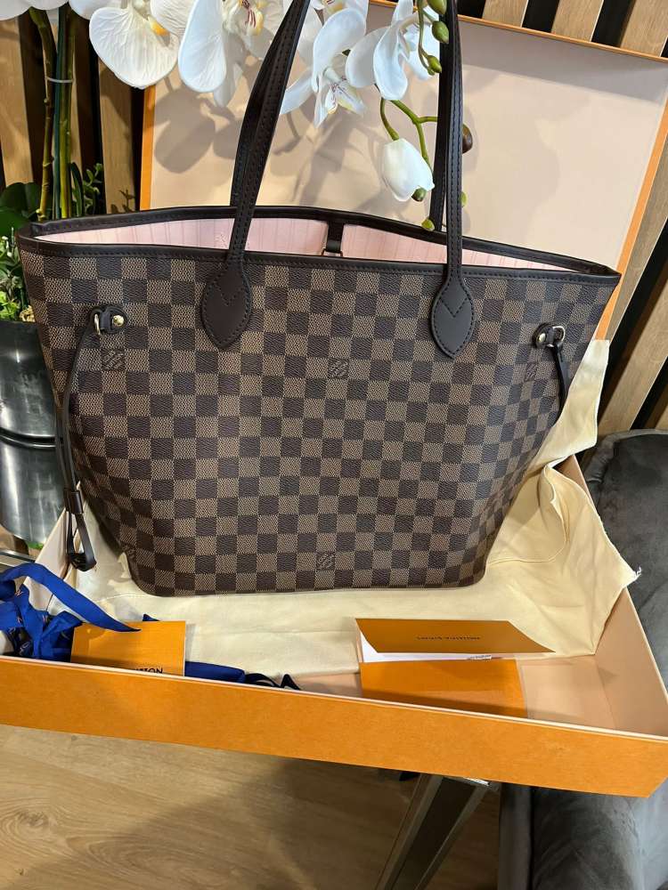Louis Vuitton Neverfull MM