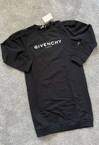 https://vipluxury.sk/Givenchy teplakove saty velkost 14 rokov