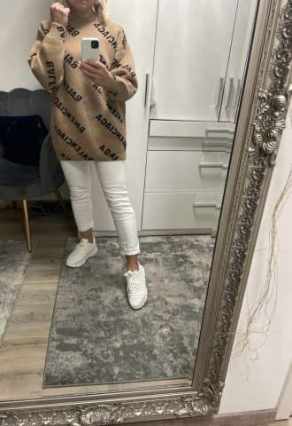 https://vipluxury.sk/Balenciaga sveter