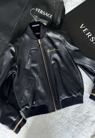 https://vipluxury.sk/Versace damska kozena bunda