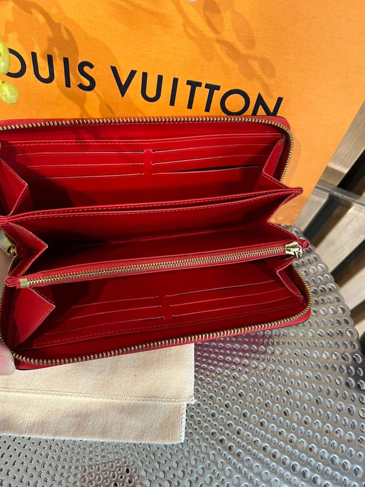 Louis Vuitton peňaženka