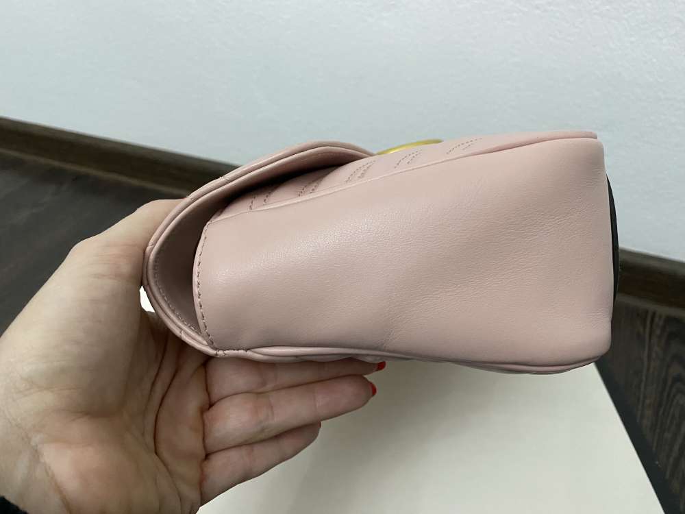 Gucci marmont medium