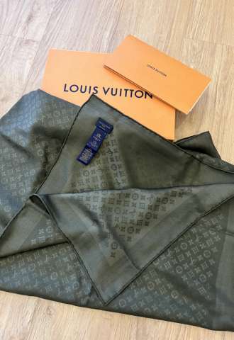 https://vipluxury.sk/Louis Vuitton šátek