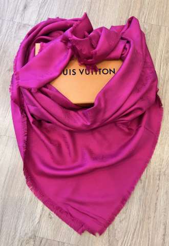 https://vipluxury.sk/Louis Vuiton šátek