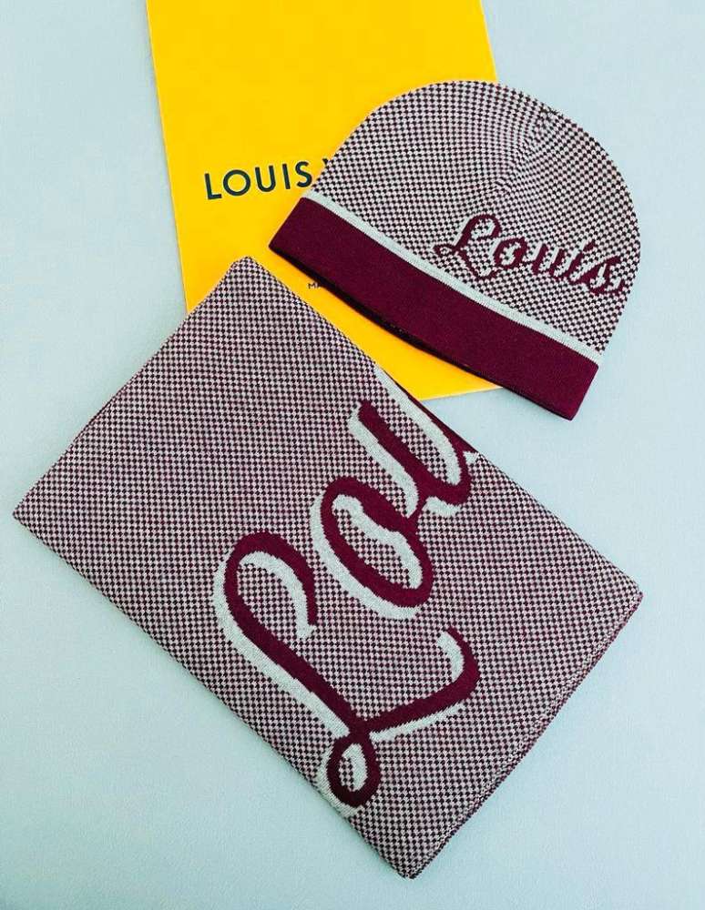 Louis Vuitton čiapka a šál