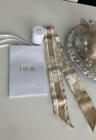 https://vipluxury.sk/Dior bandana