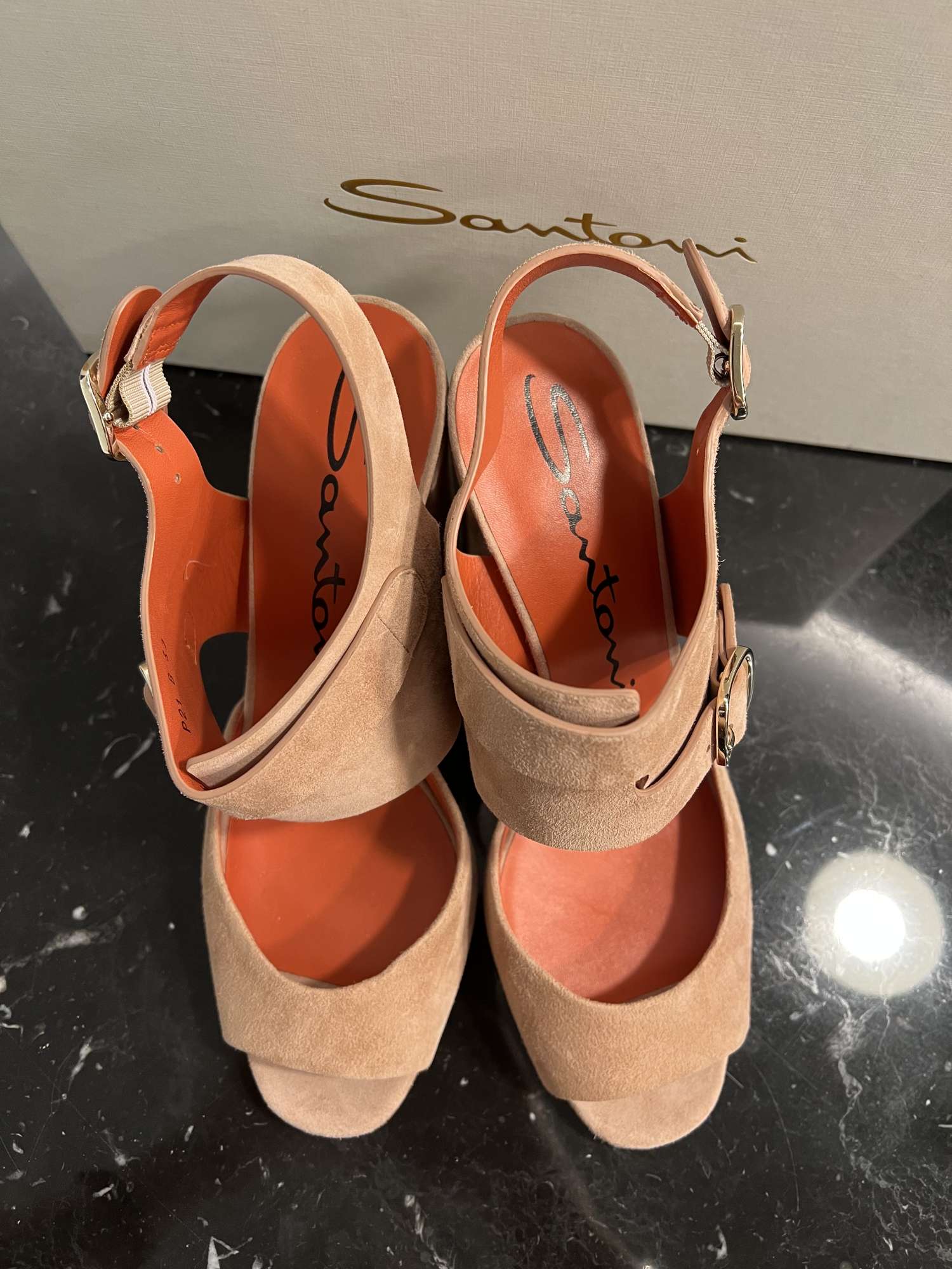 Santoni sandalky